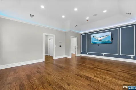 45 Dietrich Lane North Haledon NJ 07508
