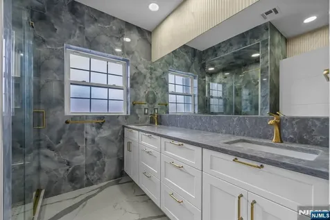 45 Dietrich Lane North Haledon NJ 07508