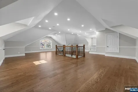 45 Dietrich Lane North Haledon NJ 07508