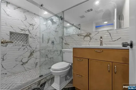 45 Dietrich Lane North Haledon NJ 07508