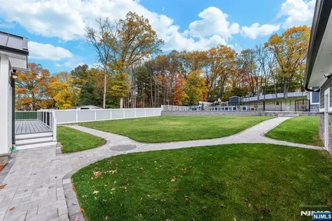 45 Dietrich Lane North Haledon NJ 07508