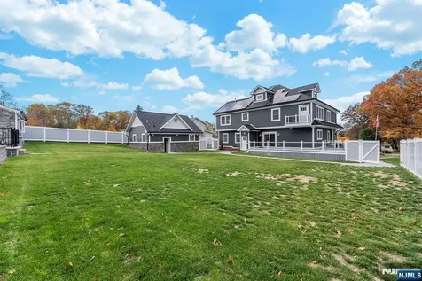 45 Dietrich Lane North Haledon NJ 07508