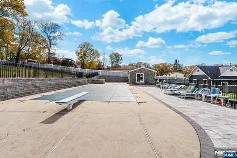 45 Dietrich Lane North Haledon NJ 07508