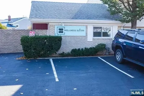 605 Washington Avenue Dumont NJ 07628