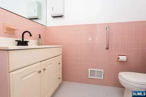 605 Washington Avenue Dumont NJ 07628