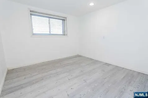 605 Washington Avenue Dumont NJ 07628