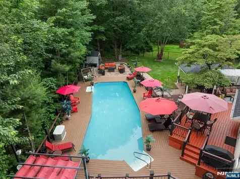 19 Elm Street Wanaque NJ 07420