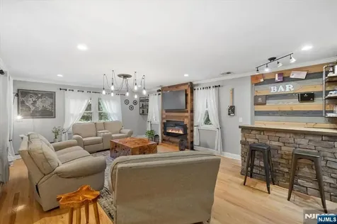 19 Elm Street Wanaque NJ 07420