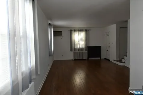 41 Elmwood Terrace Elmwood Park NJ 07407