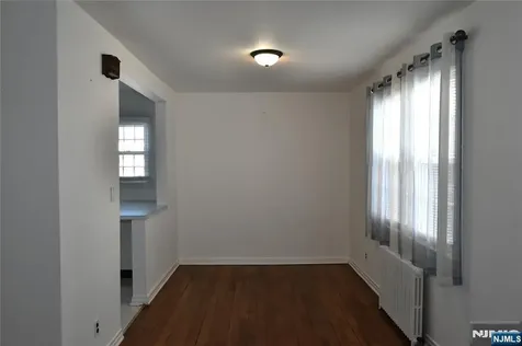 41 Elmwood Terrace Elmwood Park NJ 07407