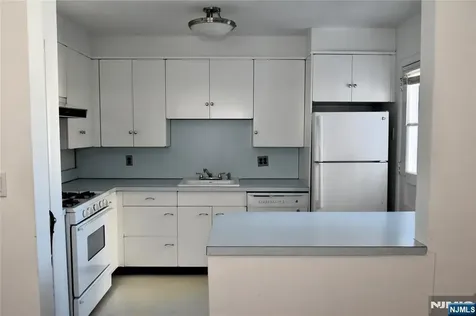 41 Elmwood Terrace Elmwood Park NJ 07407