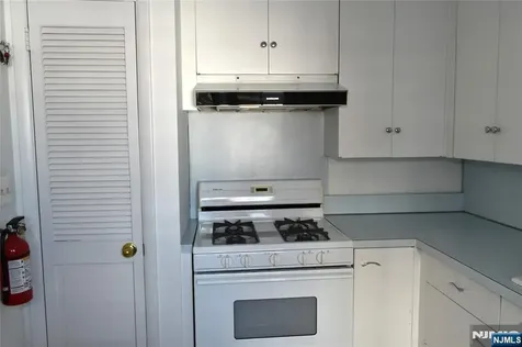 41 Elmwood Terrace Elmwood Park NJ 07407