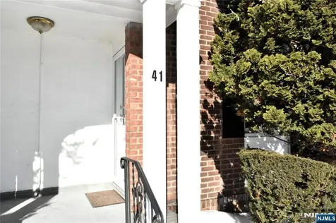41 Elmwood Terrace Elmwood Park NJ 07407