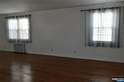 41 Elmwood Terrace Elmwood Park NJ 07407