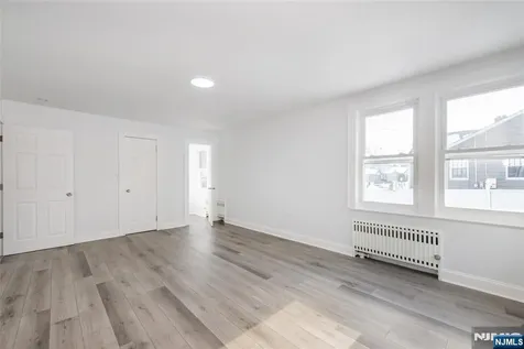252 Keer Avenue Newark NJ 07112