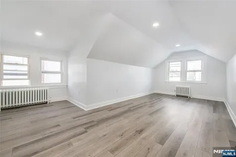 252 Keer Avenue Newark NJ 07112