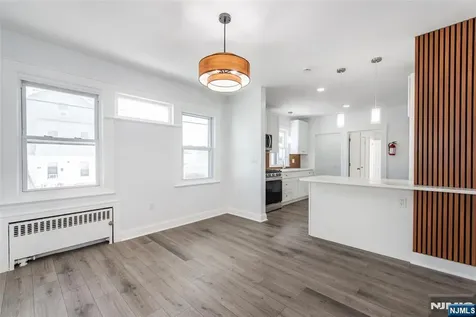 252 Keer Avenue Newark NJ 07112
