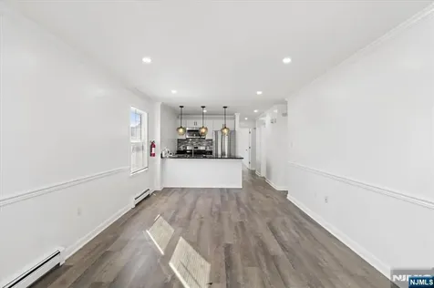 17 Holsman Street Paterson NJ 07522