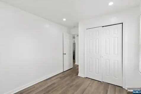 17 Holsman Street Paterson NJ 07522