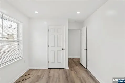 17 Holsman Street Paterson NJ 07522