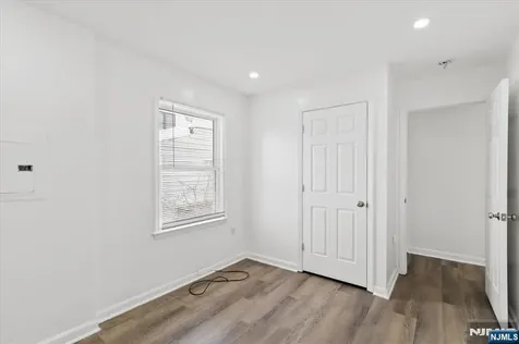 17 Holsman Street Paterson NJ 07522