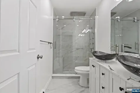 17 Holsman Street Paterson NJ 07522