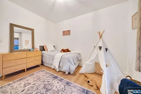 104 Encampment Montville Township NJ 07082