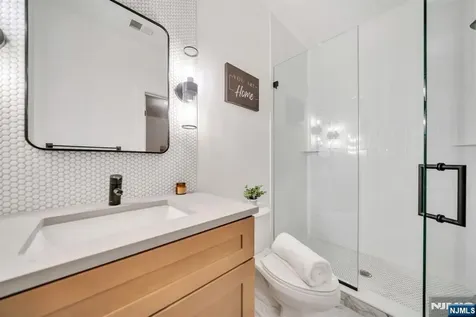 104 Encampment Montville Township NJ 07082