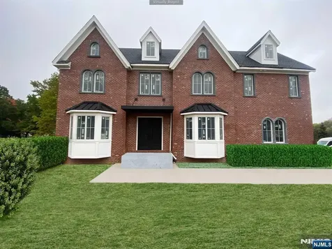 978 Closter Dock Road Alpine NJ 07620