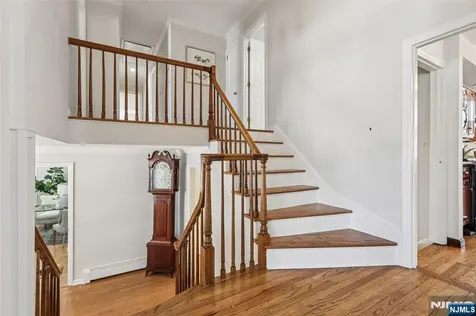 369 W Saddle River Road Upper Saddle River NJ 07458