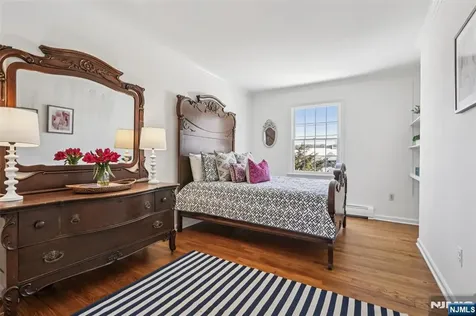 369 W Saddle River Road Upper Saddle River NJ 07458