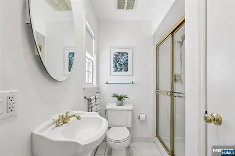 369 W Saddle River Road Upper Saddle River NJ 07458