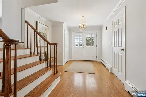 369 W Saddle River Road Upper Saddle River NJ 07458