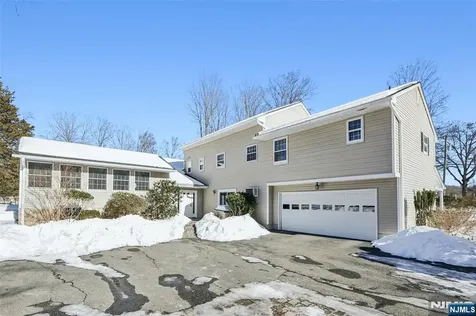 369 W Saddle River Road Upper Saddle River NJ 07458