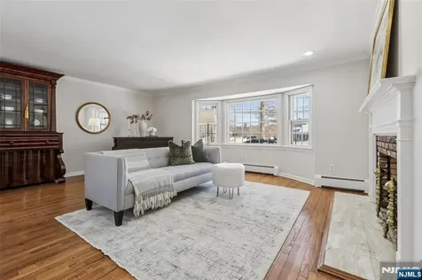 369 W Saddle River Road Upper Saddle River NJ 07458