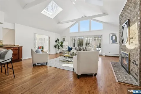 369 W Saddle River Road Upper Saddle River NJ 07458