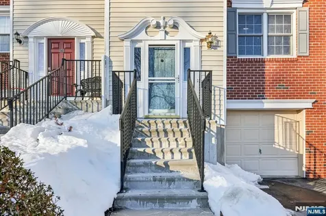 1075 Ash Drive Mahwah NJ 07430