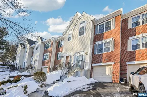 1075 Ash Drive Mahwah NJ 07430