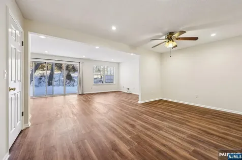 1075 Ash Drive Mahwah NJ 07430