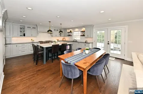 244 Ackerman Avenue Ho-ho-kus NJ 07423