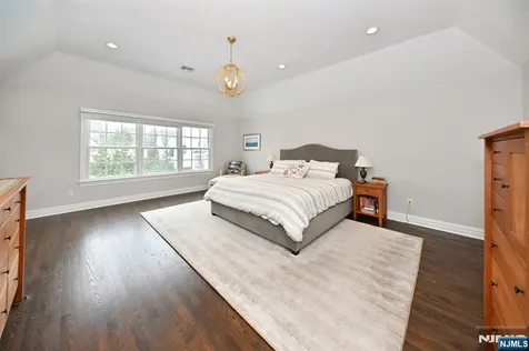 244 Ackerman Avenue Ho-ho-kus NJ 07423