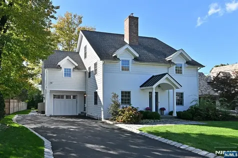244 Ackerman Avenue Ho-ho-kus NJ 07423