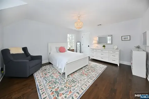 244 Ackerman Avenue Ho-ho-kus NJ 07423