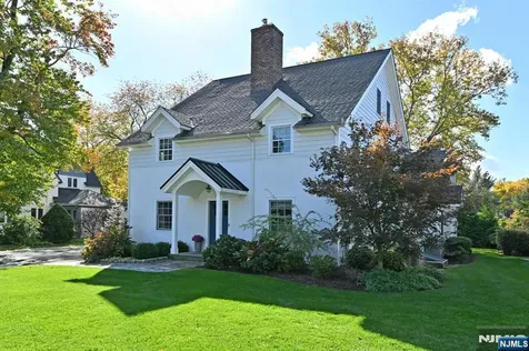 244 Ackerman Avenue Ho-ho-kus NJ 07423