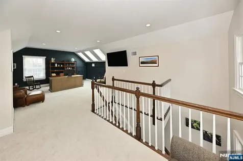 244 Ackerman Avenue Ho-ho-kus NJ 07423