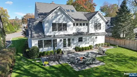 244 Ackerman Avenue Ho-ho-kus NJ 07423
