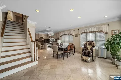 21 Priscilla Lane Englewood Cliffs NJ 07632