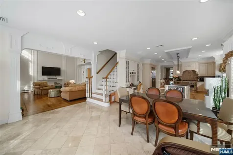 21 Priscilla Lane Englewood Cliffs NJ 07632