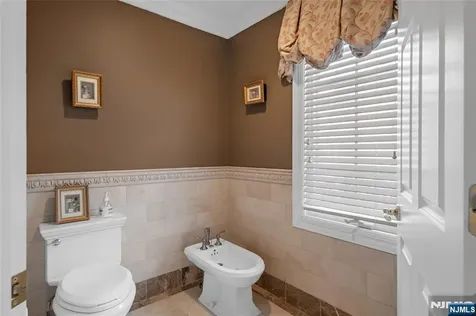 21 Priscilla Lane Englewood Cliffs NJ 07632