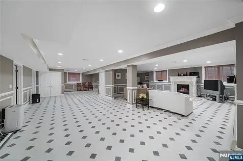21 Priscilla Lane Englewood Cliffs NJ 07632